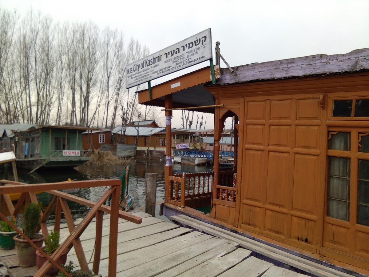 Houseboat - City Of Kashmir Hotel Srinagar  Exterior photo