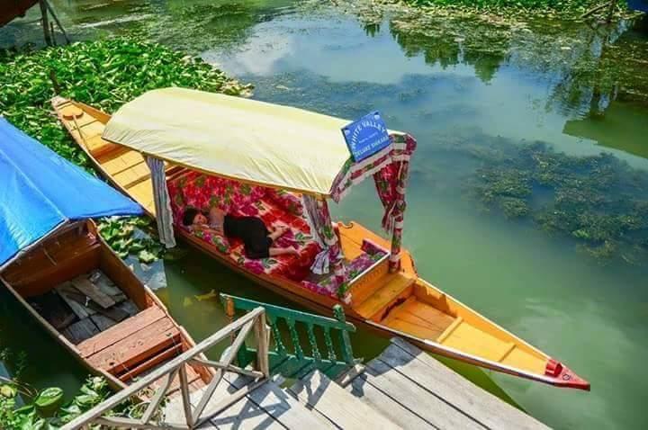 Houseboat - City Of Kashmir Hotel Srinagar  Exterior photo